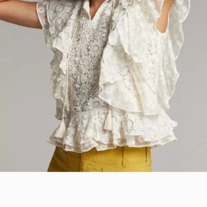 ANTHROPOLOGIE VERB Size L Elegant White Lace Ruffle Blouse. LIKE NEW